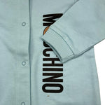 MOSCHINO tutina tinta unita con stampa Azzurro per Neonato MMY08C AZZURRO MOSCHINO