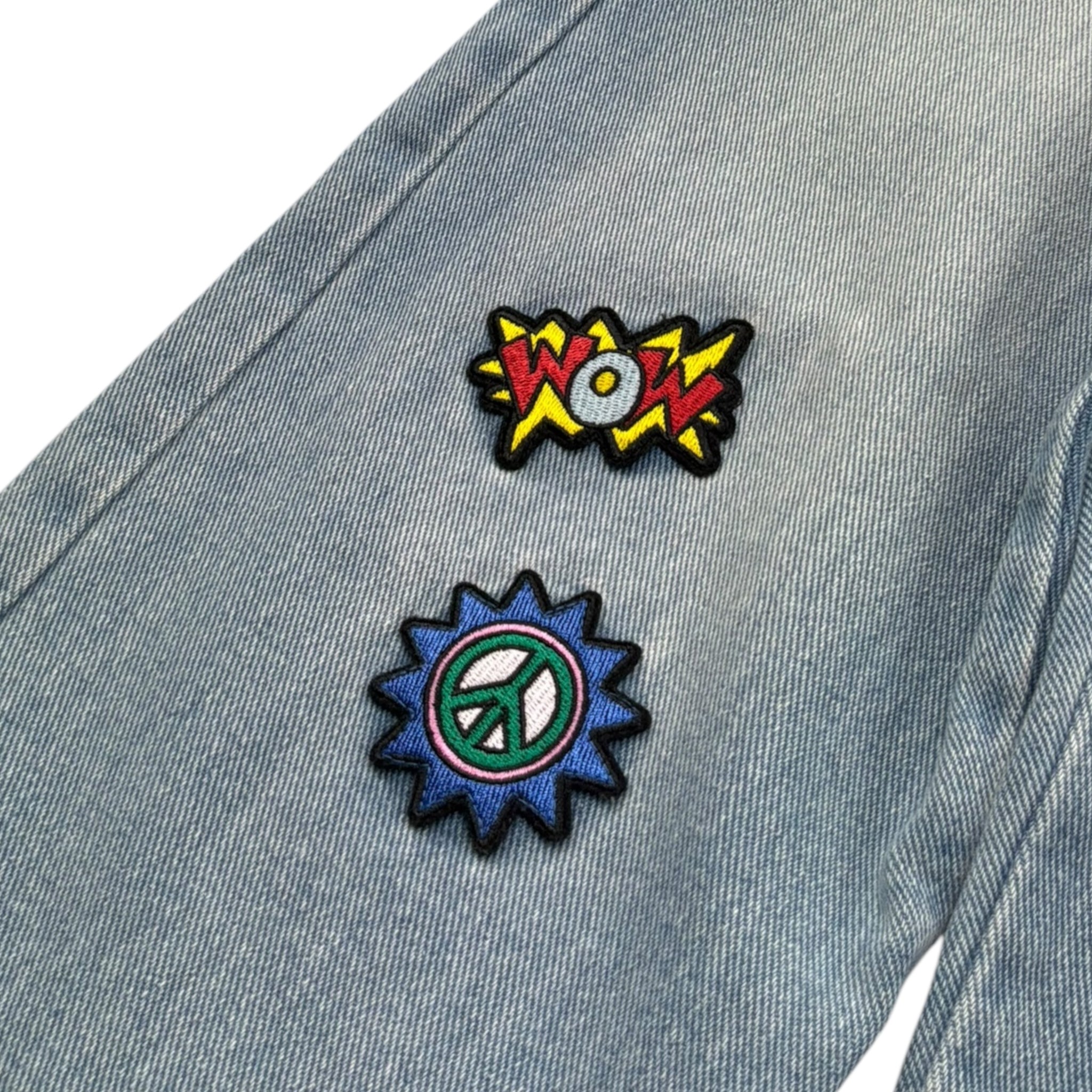 Moschino Jeans Tinta Unita con Applicazioni per Bambina HUP08X AZZURRO MOSCHINO 