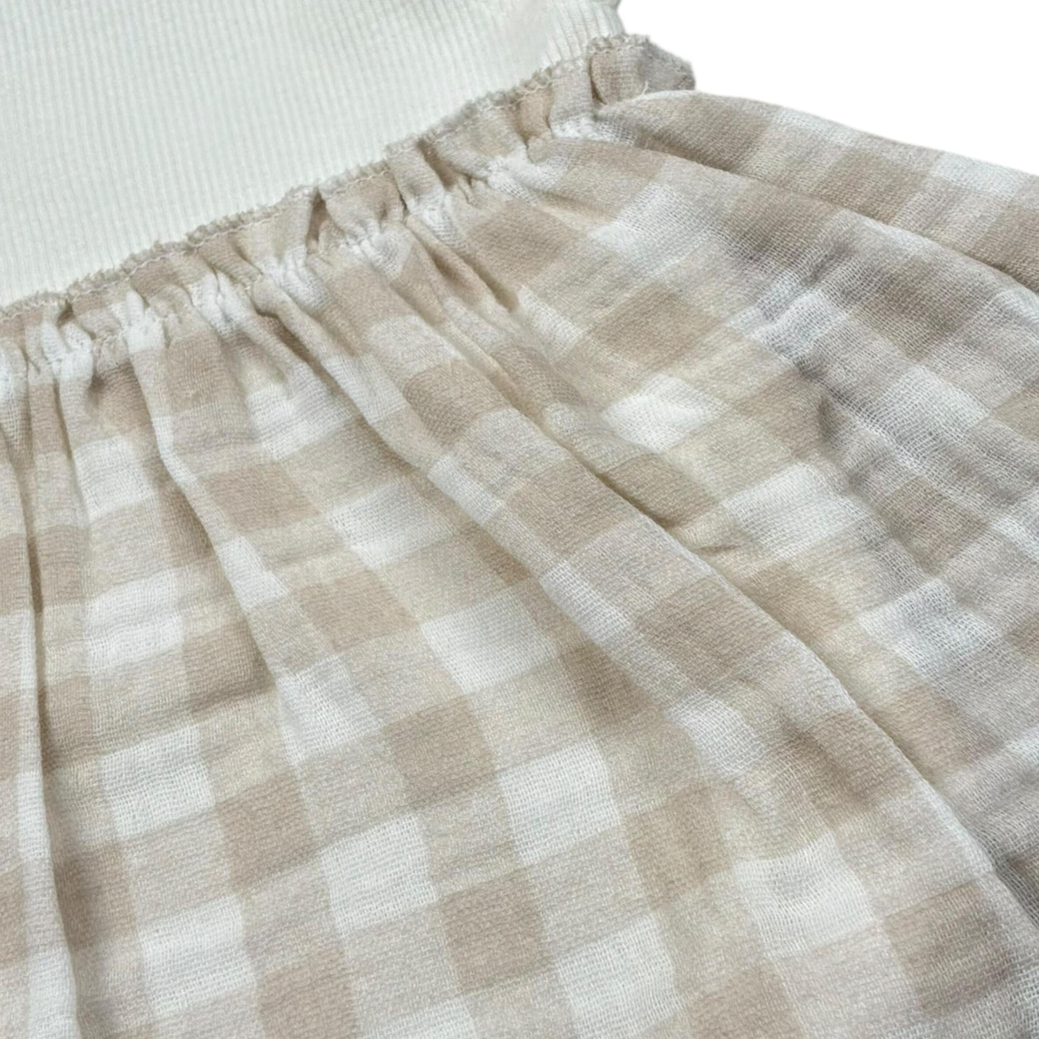 Petit Indi Pagliaccetto Bicolore con Fantasia A Quadri per Neonata SS25B0815 BIANCO/BEIGE PETIT INDI 